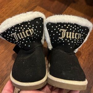 Juicy Couture Toddler Girls Lil Burbank Rhinestone Black Fur Boots Shoes Size 5M